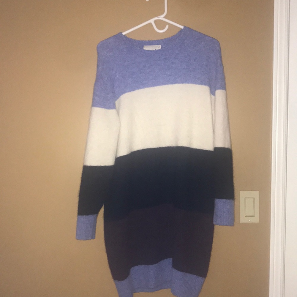 Sweater - Picture 2 of 2